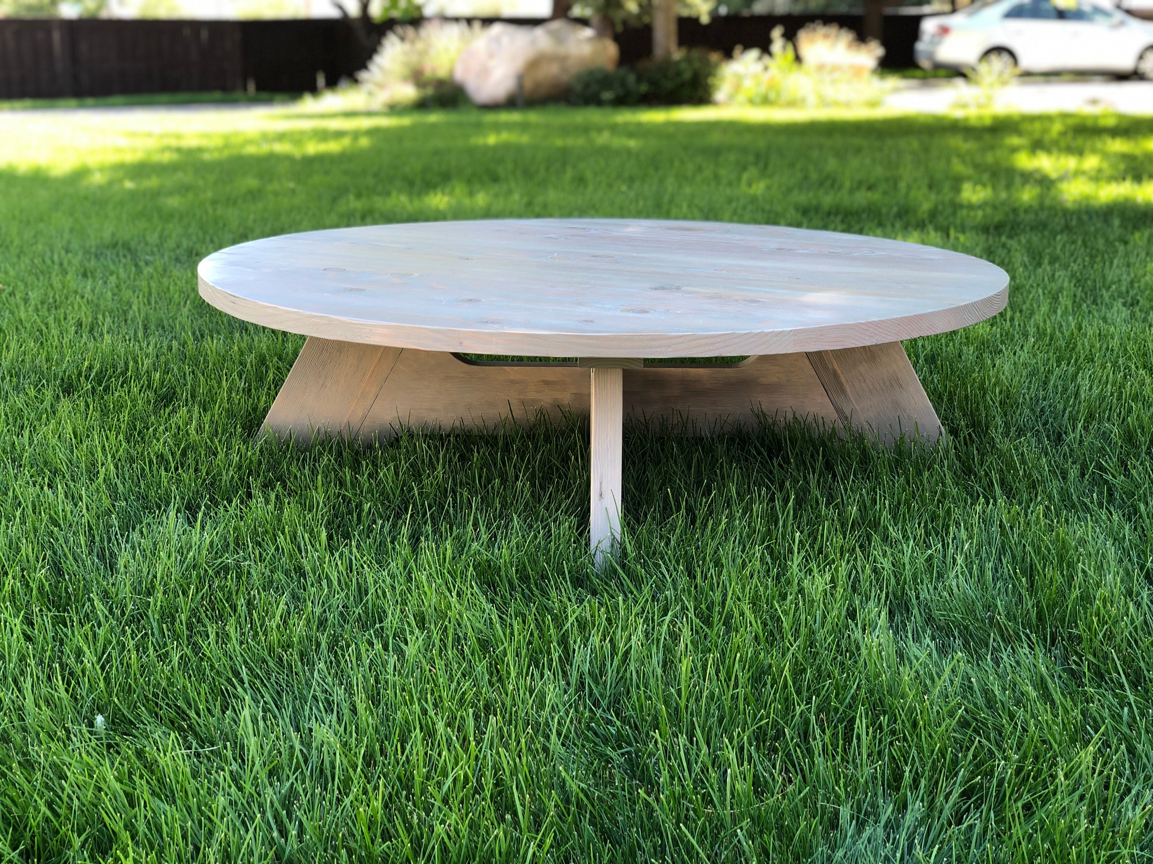 White Tail Round Coffee Table